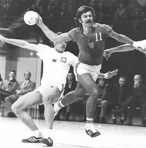 Milan Lazarević u prodoru ka golu Nemaca