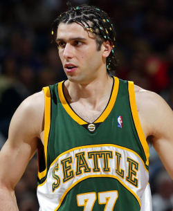 Vladimir Radmanović u dresu Sijetl Supersoniksa (FOTO: Jed Jacobsohn/Getty Images)