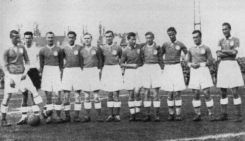 Ekipa Građanskog koja je deklasirala Liverpul u Zagrebu (sleva): Pogačnik, Urh, Rajković, Antolković, Lešnik, Higl, Medarić, Pleše, Jazbinšek, Kokotović i Kovačević