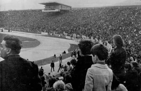 Veličanstvena atmosfera na stadionu "Koševo" pred početak meča (FOTO: fksarajevo.ba)