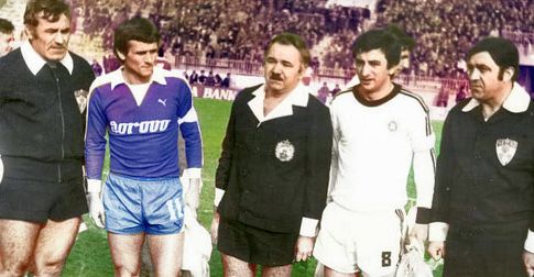 Partizan - Osijek 2:0: Legende Osijeka i Partizana, Ljupko Petrović i Momčilo Vukotić sa glavnim sudijom meča Predragom Nikolićem iz Sarajeva