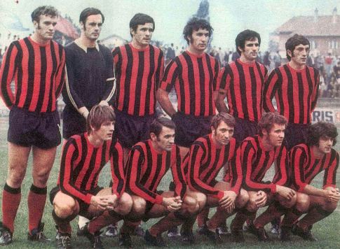 Ekipa Slobode u sezoni 1972/73, koja je ostvarila jedan od najvećih međunarodnih uspeha u klupskoj istoriji. Stoje (sleva): Avdičević, Mešković, Alibegović, Hatunić, Fazlić, Jovičić. Čuče (sleva): Subašić, Jevremović, Jusić, Mulahasanović i Hukić