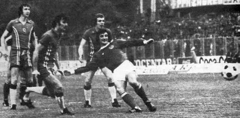 Trenutak kada Vukotić protiv Velsa postiže najbrži gol u istoriji jugoslovenske reprezentacije