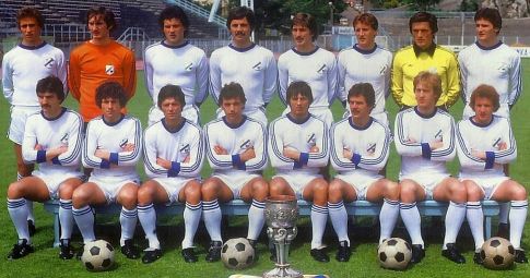 RIJEKA 1977/78 - stoje (sleva): Ružić, Ravnić. Barišić, Kustudić, Radin, Deveskovi, Avramović, Hrstić. Čuče (sleva): Car, Radović, Durkalić, Šugar, Cukrov, Makin, Juričić i Desnica.