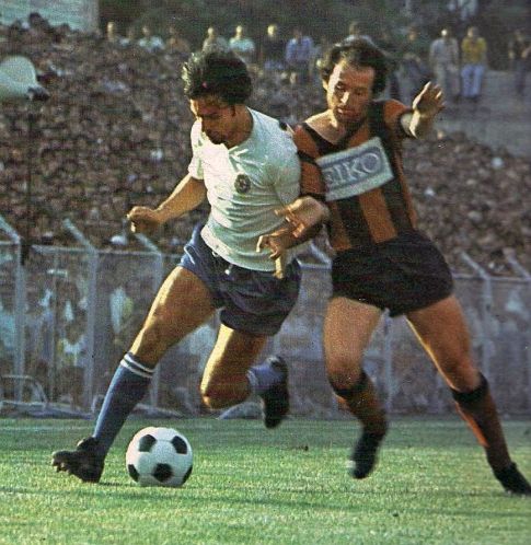 Hajduk - Vardar 1:0: Duel Slaviše Žungula (levo, Hajduk) i Vanča Spasovskog