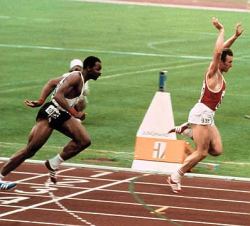 Borzov postaje olimpijski šampion u trci na 100 metara, levo je Amerikanac Tejlor